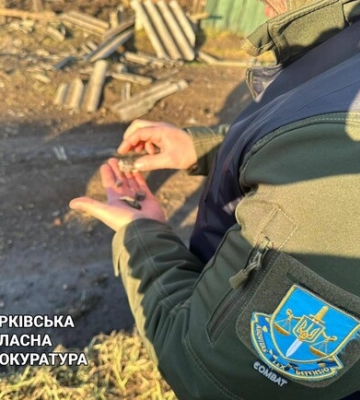 Правоохранители показали последствия сегодняшних обстрелов Харьковской области