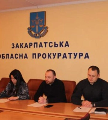 Активізацію боротьби з лісопорушеннями правоохоронці Закарпаття обговорили на засіданні робочої групи в обласній прокуратурі