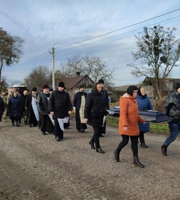 На Волині попрощалися із загиблим на війні Героєм Олександром Остапчуком