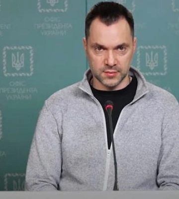 Чи підуть на Київ та куди можуть кинути 200 тисяч: Арестович дав прогноз на 2023 рік