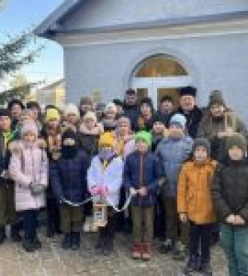 Світло миру з Вифлеєму запалили у храмі в жіночій виправній колонії «Збараж»