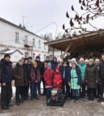 Аграрії подбали про світло для школярів