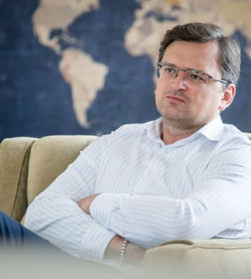 Кулеба: росію потрібно закрити на замок