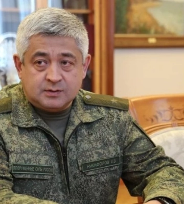 В британской разведке рассказали, кого Кремль сделал ответственным за удержание Кременной и Сватово