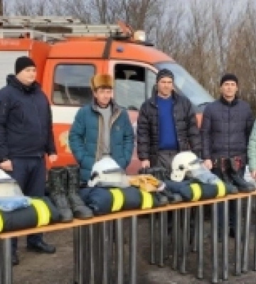 Кочубеївська та Новорайська громади на Херсонщині отримали техніку для підрозділів пожежної охорони