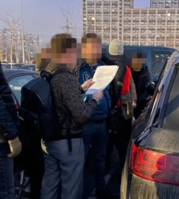 СБУ ліквідувала у Києві корупційну «схему» видачі дозволів на вантажні перевезення до понад 50 країн