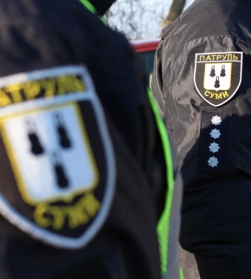 Завдяки небайдужому сумчанину патрульні допомогли дідусю дістатися домівки
