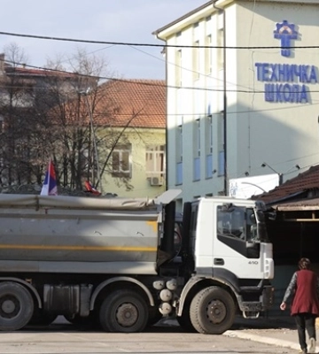 Барикади на півночі Косова і Метохії прибрали