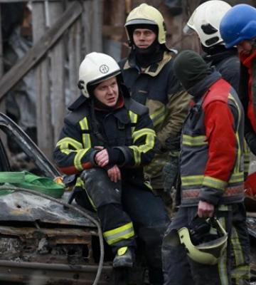 Росіяни обстріляли вночі Київ «Шахедами», є влучання — КМВА