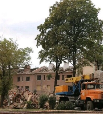 Мешканці гуртожитку, який зруйнувала російська ракета, вимагатимуть компенсацію від РФ через ООН