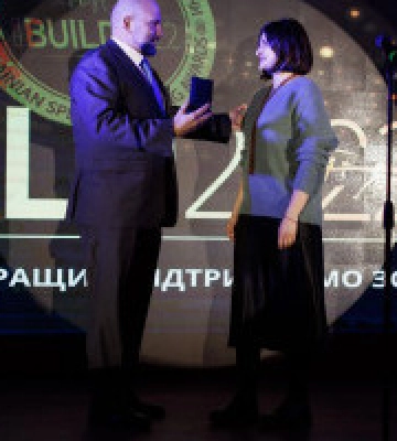 Нардепка Василевська-Смаглюк отримала відзнаку за внесок у відбудову житла на деокупованій Київщині