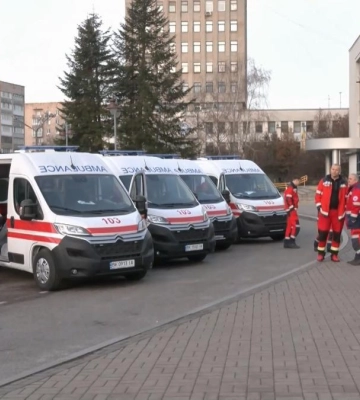 Рівненщина отримала 9 автомобілів швидкої допомоги