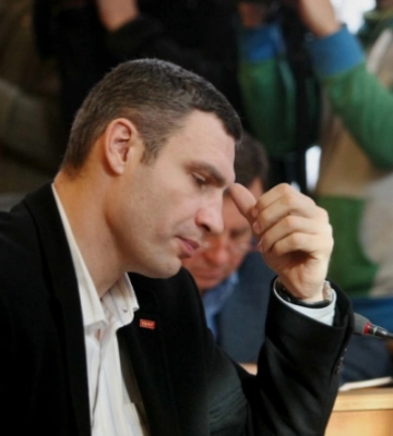 Латвия передала Киеву десять автобусов