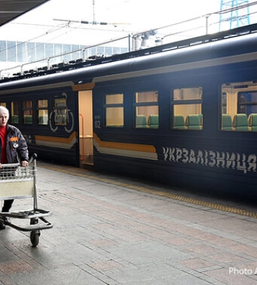 Укрзализныця презентовала новый электропоезд