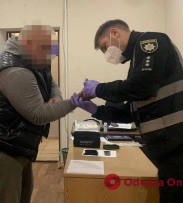 В одесском магазине мужчина выстрелил в другого из «травмата»