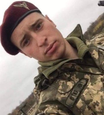 Волинян закликають живим коридором зустріти загиблого Героя Романа Олійника