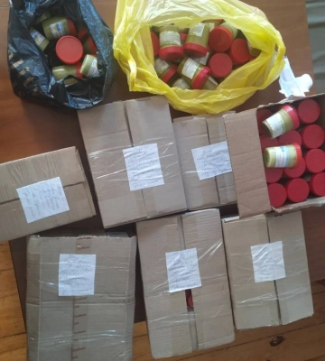 Опіки заживають за три дні: на Волині за давнім рецептом роблять цілющі мазі і чаї для фронту