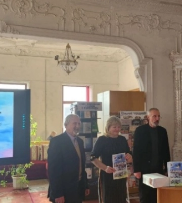 У Кропивницькому презентували краєзнавчу дитячу книгу «Лелека над містом»