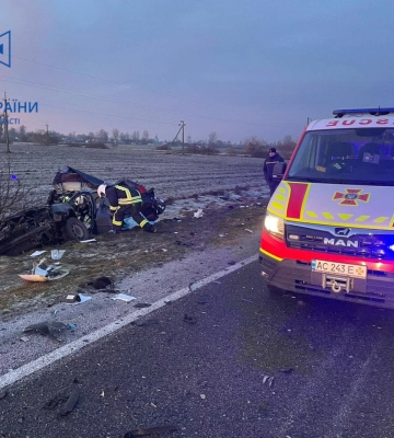 Смертельна аварія на Волині: легковик зіткнувся з пасажирським автобусом