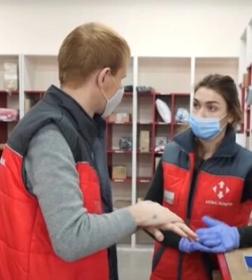 Українці поскаржились на сервіс &quot;Нової Пошти&quot;: кидають посилки як сміття