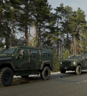 Українські прикордонники отримали броньовики Roshel від Канади (ФОТО)