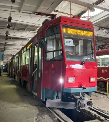 У Дніпрі електротранспорт готують  до виходу на маршрути