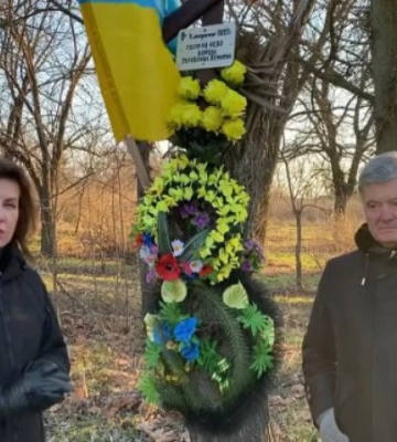 Порошенко оголосив конкурс на проєкт пам‘ятникам героям Бузкового гаю в Херсоні