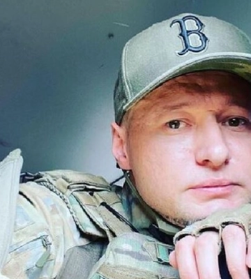 Отак зустрічаю свої 43. Андрій Хливнюк на день народження опублікував відео з передової