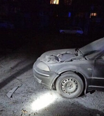 У Шевченківському районі Києва уламок ракети пошкодив авто, жертв немає, - Кличко. ФОТО