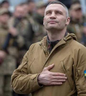 ВИДЕО. Виталий Кличко встретил Новый год в Бахмуте с защитниками Украины