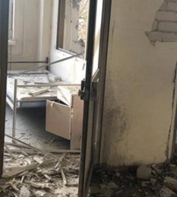 В новогоднюю ночь оккупанты ударили по детской больнице в Херсоне: фото