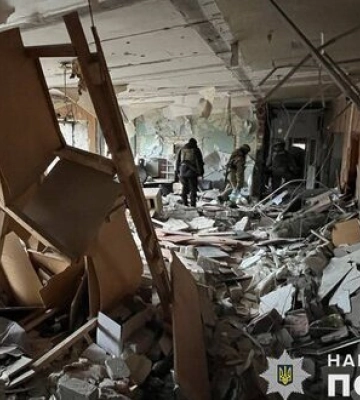 Росіяни 31 грудня обстріляли Донецьку область 18 разів, поцілили у критичну інфраструктуру та оселі, - Нацполіція. ФОТОрепортаж
