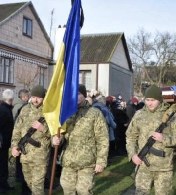 Рівненщина провела в останню путь молодого сержанта, який загинув у Донецькій області