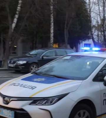 У Луцьку водій погрожував пістолетом іншому керманичу (ВІДЕО)