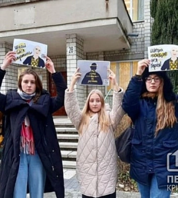 Петиция за переименование гимназии в честь криворожанина Ивана Покидько набрала 1000 голосов
