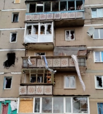 Вражеский обстрел Донетчины: поврежденные школа, жилые дома и ЛЭП