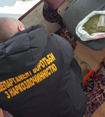 В Олександрії поліція викрила чотирьох наркоділків 