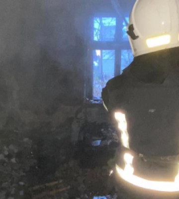 Поблизу Львова внаслідок пожежі в житловому будинку постраждав 61-річний чоловік