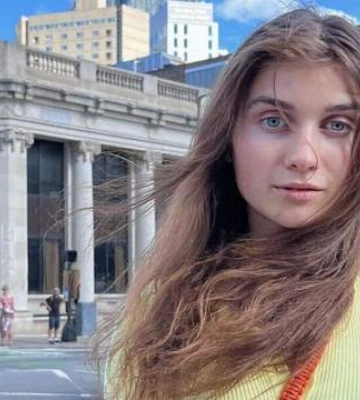 Відома співачка впала в оркестрову яму під час концерту у Тернополі