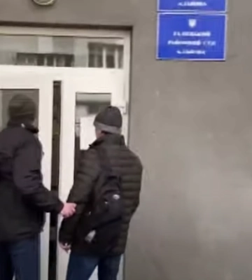 Прикидався переселенцем: на Львівщині затримали російського агента, який збирав розвіддані для окупантів