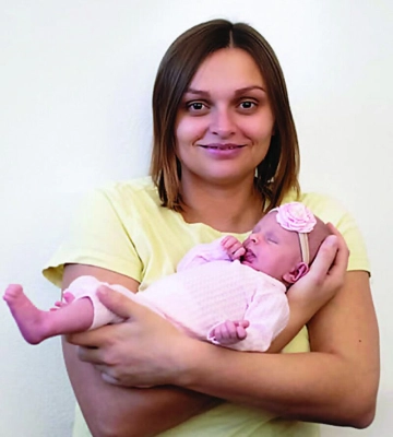 Усиновили хлопчика, а згодом народили дівчинку: історія подружжя з Луцька, яке переїхало в Німеччину