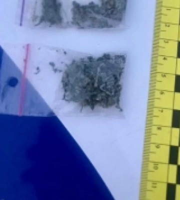 У Луцьку затримали чоловіка з наркотиками та гранатою