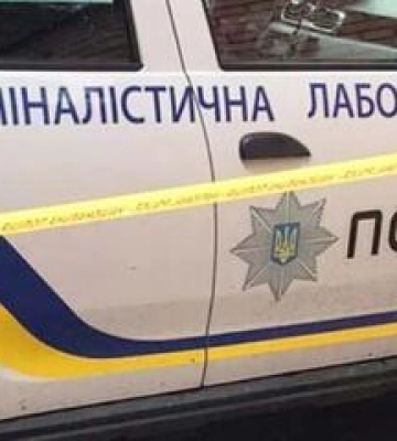 Під Кременчуком в авто знайшли тіло поліцейського з вогнепальним пораненням