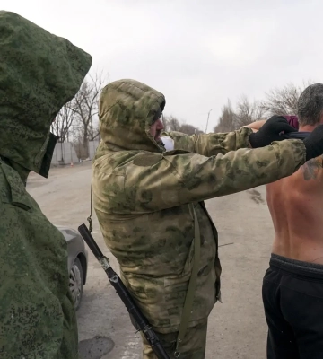 Армія рф обстріляла центр Берислава: п’ятеро людей зазнали поранень