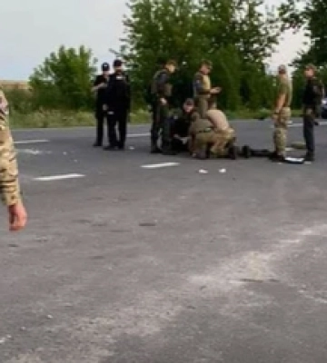 На Волині судитимуть поліцейського, який збив на смерть двох людей на блокпості