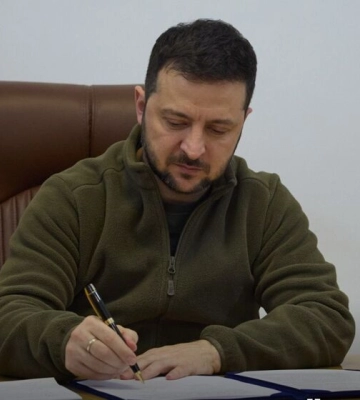 Зеленський утворив міську військову адміністрацію в Олешках