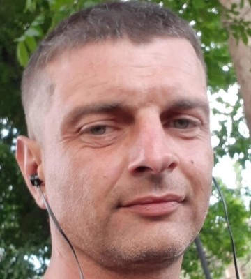 &quot;Сам виноват, что мы расстались. Я гулящий был&quot;. Защитник &quot;Азовстали&quot; Дианов назвал себя однолюбом и рассказал о разводе с женой