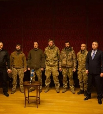 ЗМІ розповіли нові деталі великого обміну полоненими за участі командирів Азовсталі та Медведчука