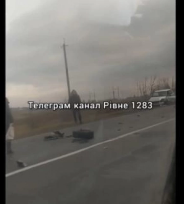 У Зорі не розминулись два легковики