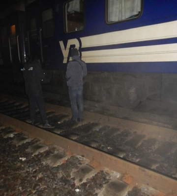 У Львові 26-річна жінка потрапила під електропотяг
